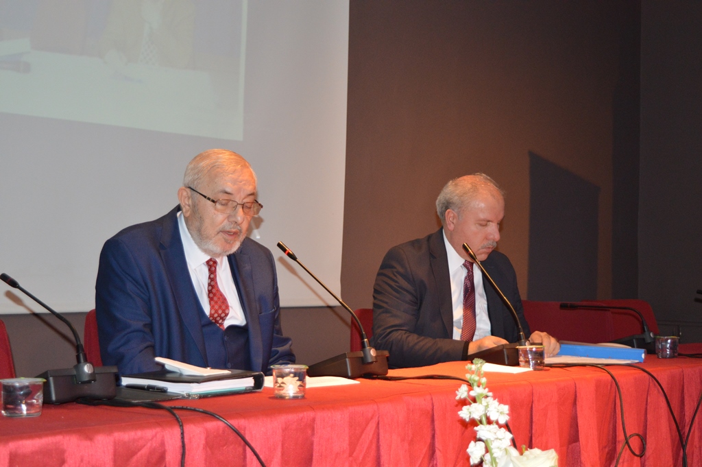 ‘’Ömrünü Vakfa Adayan Vakıf İnsan: Prof. Dr. Hikmet ÖZDEMİR’’